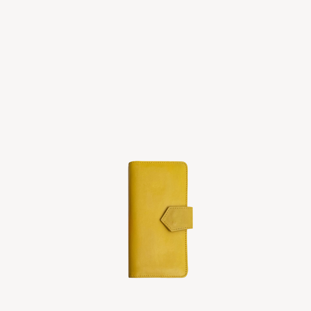 Cartera Flat Chica Broche Amarillo