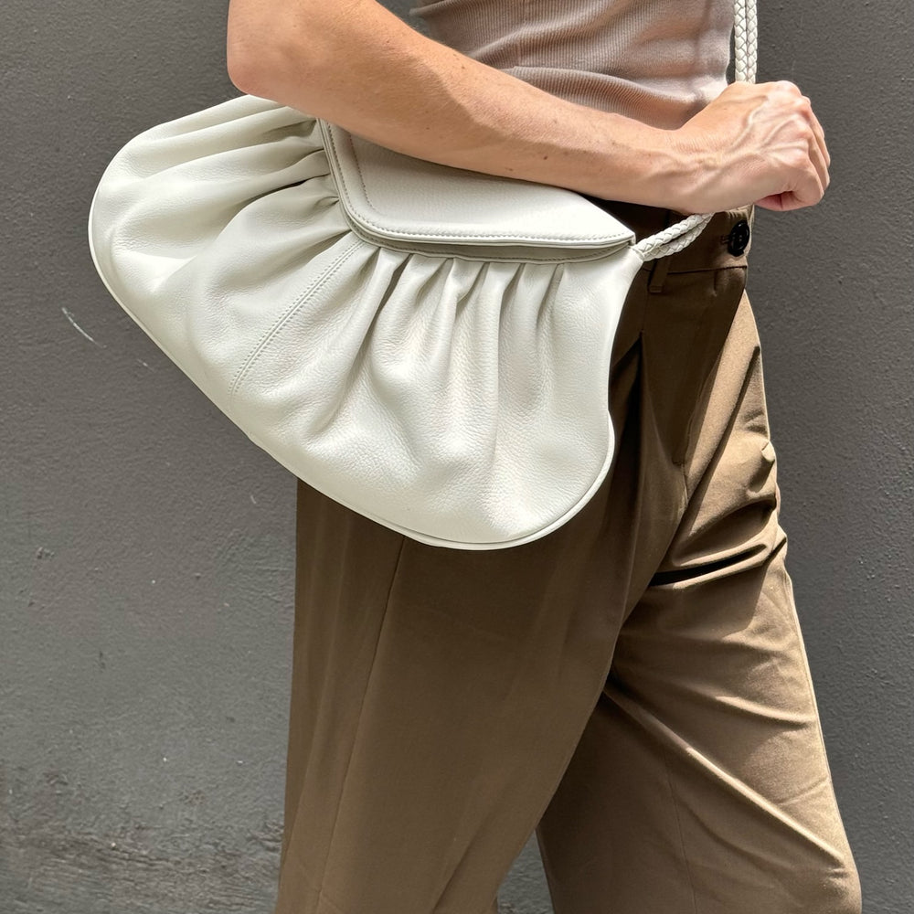 
                      
                        Elena Grande Hueso
                      
                    
